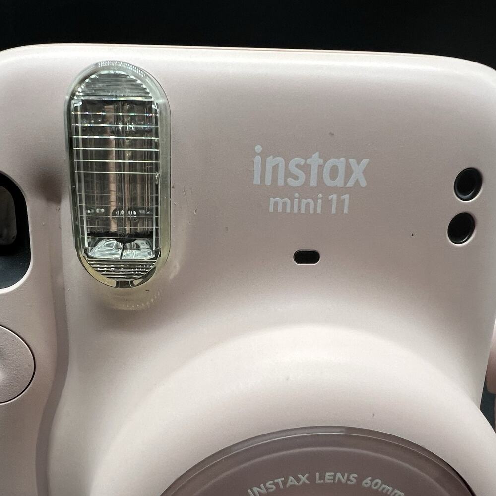 Fujifilm Instax Mini 11 Instant Camera - Blush Pink - Tested - Picture 2 of 12
